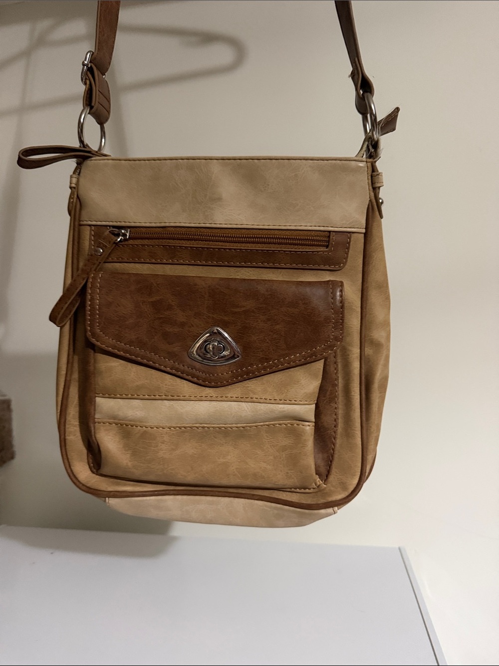 Vintage Crossbody Shoulder Bag in Two-Tone Tan